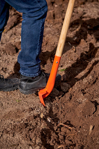 Corona SS 64104 v-angled head and sharpened edge for smooth trench bottoms
