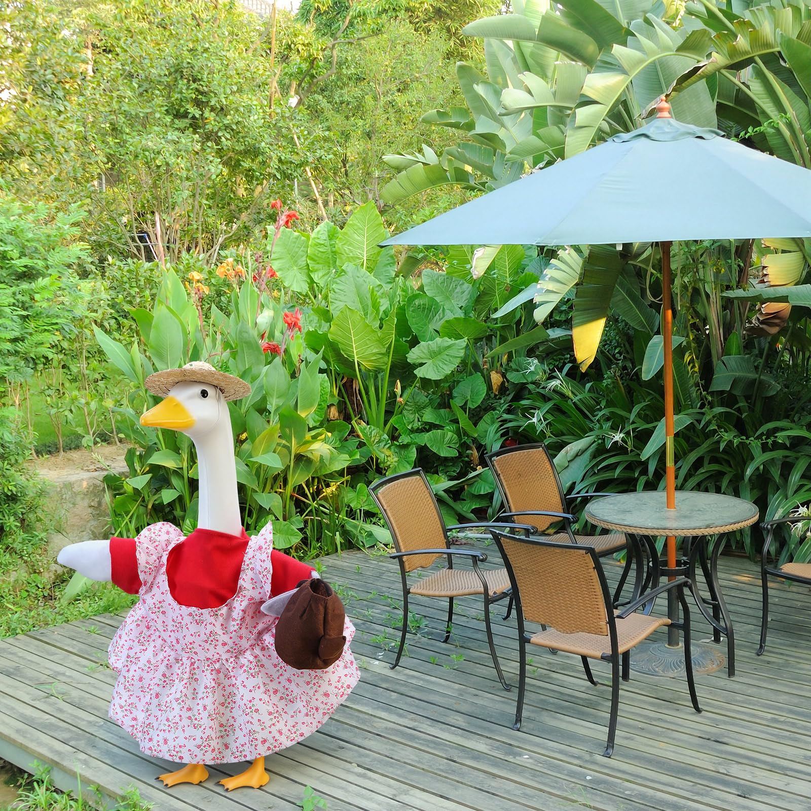 Cosblank Gardener Goose Outfit on statue showcases eye-catching yard decor for visitors.