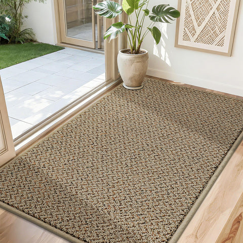 COSY HOMEER door mat with absorbent fibers traps moisture at the threshold