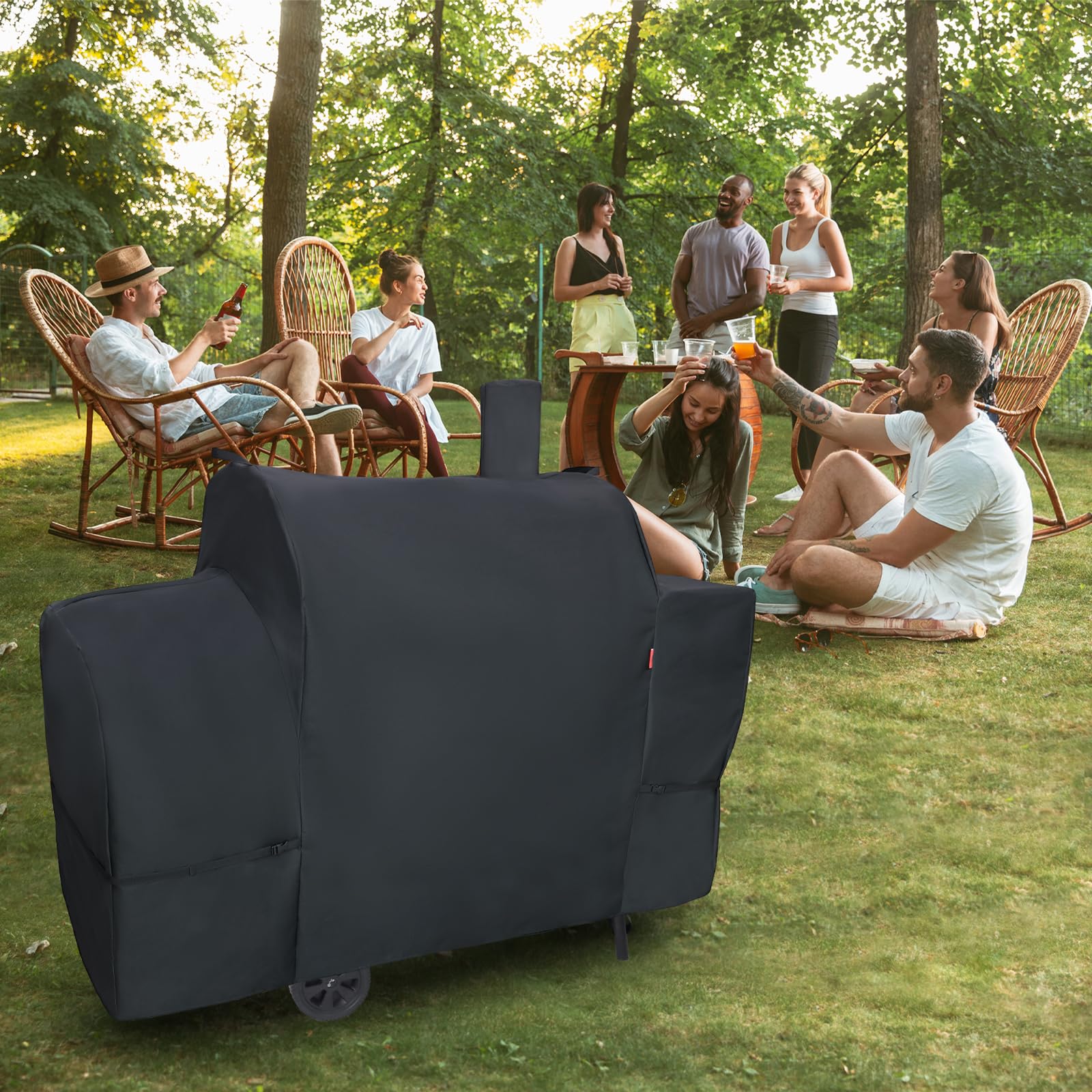 Cover Geny easy-grill access handles and included storage bag for clean storage.