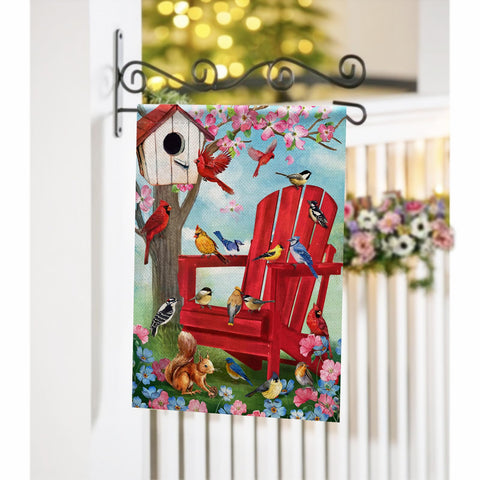 Covido double-sided garden flag displays readable designs from both sides for versatile visibility