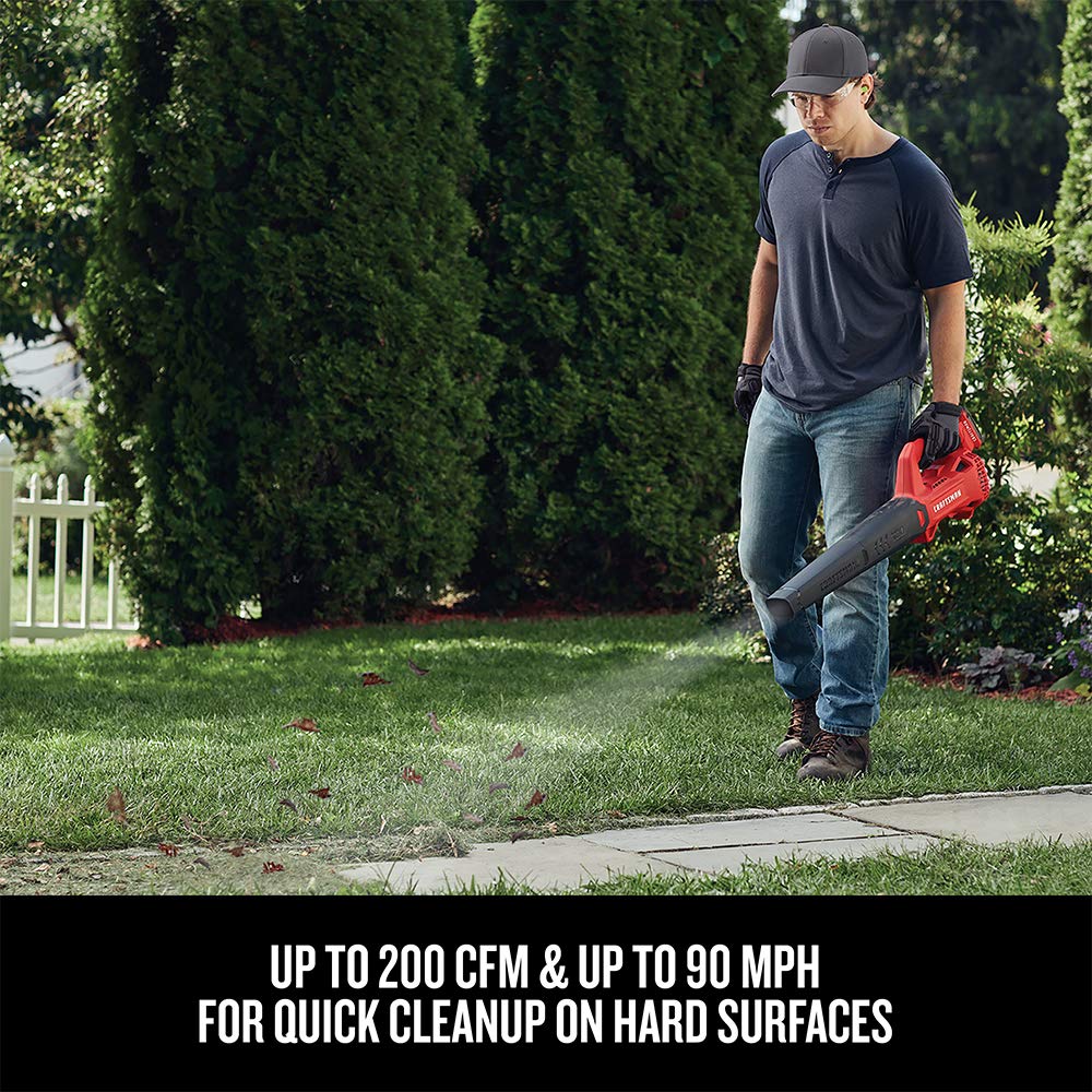 Craftsman 20V blower's compact design eases maneuvering around corners