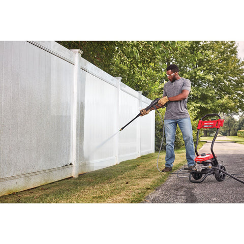 Craftsman CMEPW1900 kink-resistant hose promotes durable use.