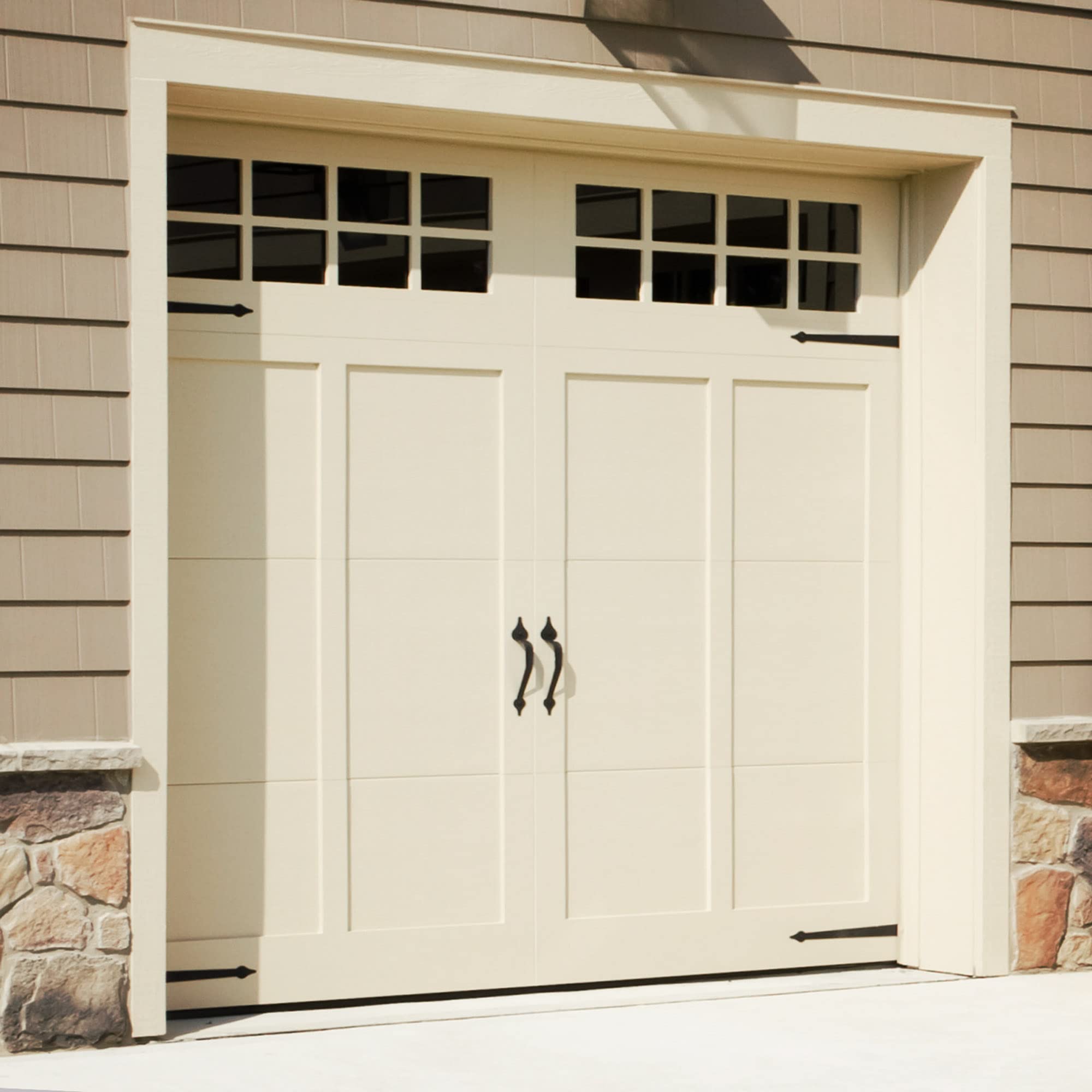 Cre8tive Hardware Classic Spade magnetic hinge 2x16-inch, rust-free performance.