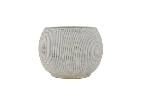 Creative Co-Op planter easy to wipe clean with a dry cloth for daily care