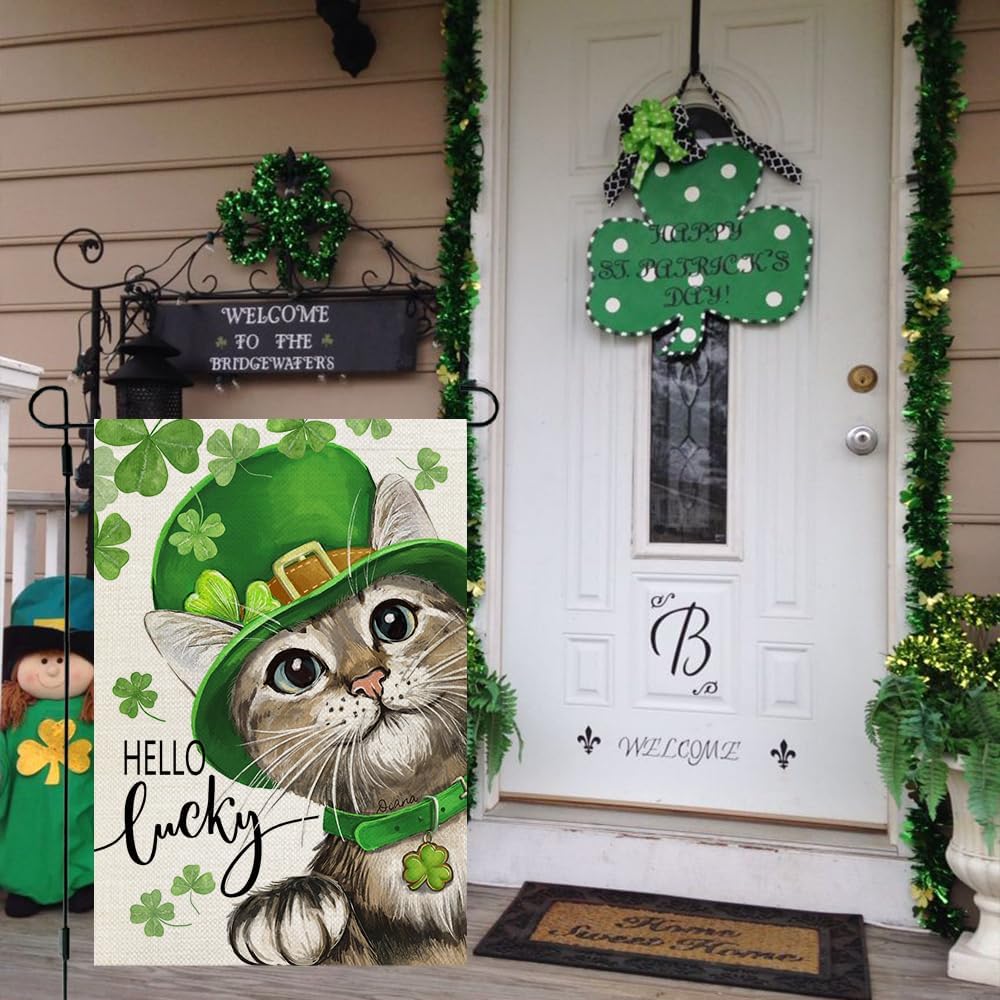 Crowned Beauty lucky shamrock design flag for yard ambience