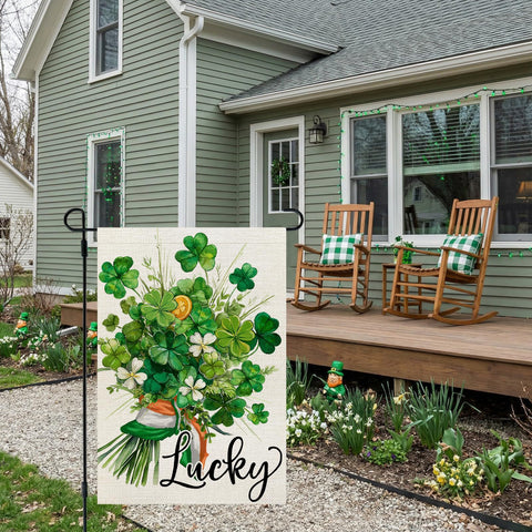 CROWNED BEAUTY weather-resistant polyester flag resists sun and rain for outdoor use.