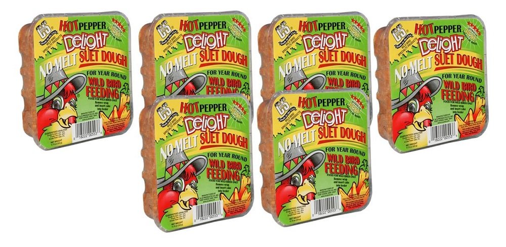 C&S Hot Pepper Delight no-melt suet dough jar front attracts wild birds year-round.