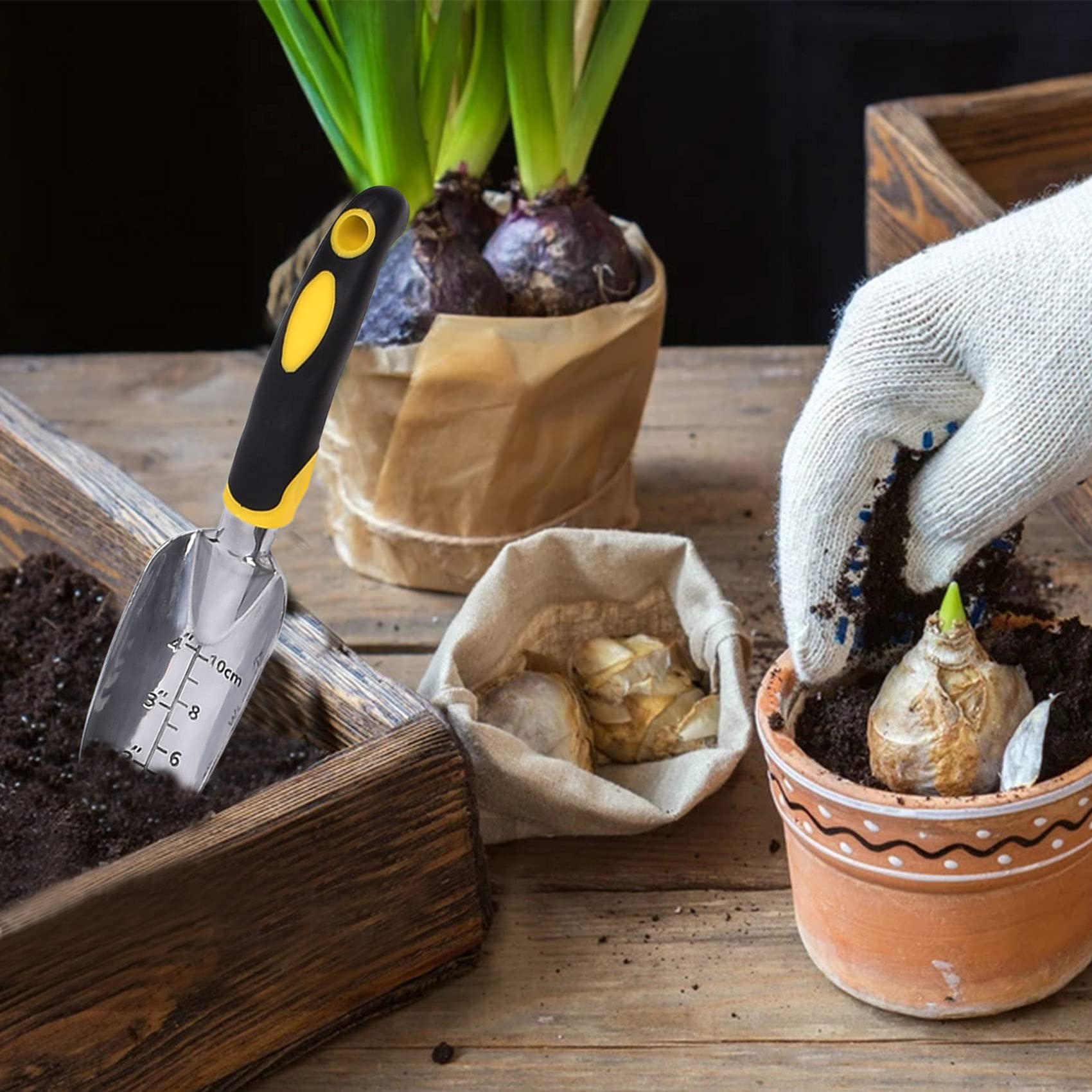 Cuayaes garden trowel replaceable-handle for long-lasting reliability.