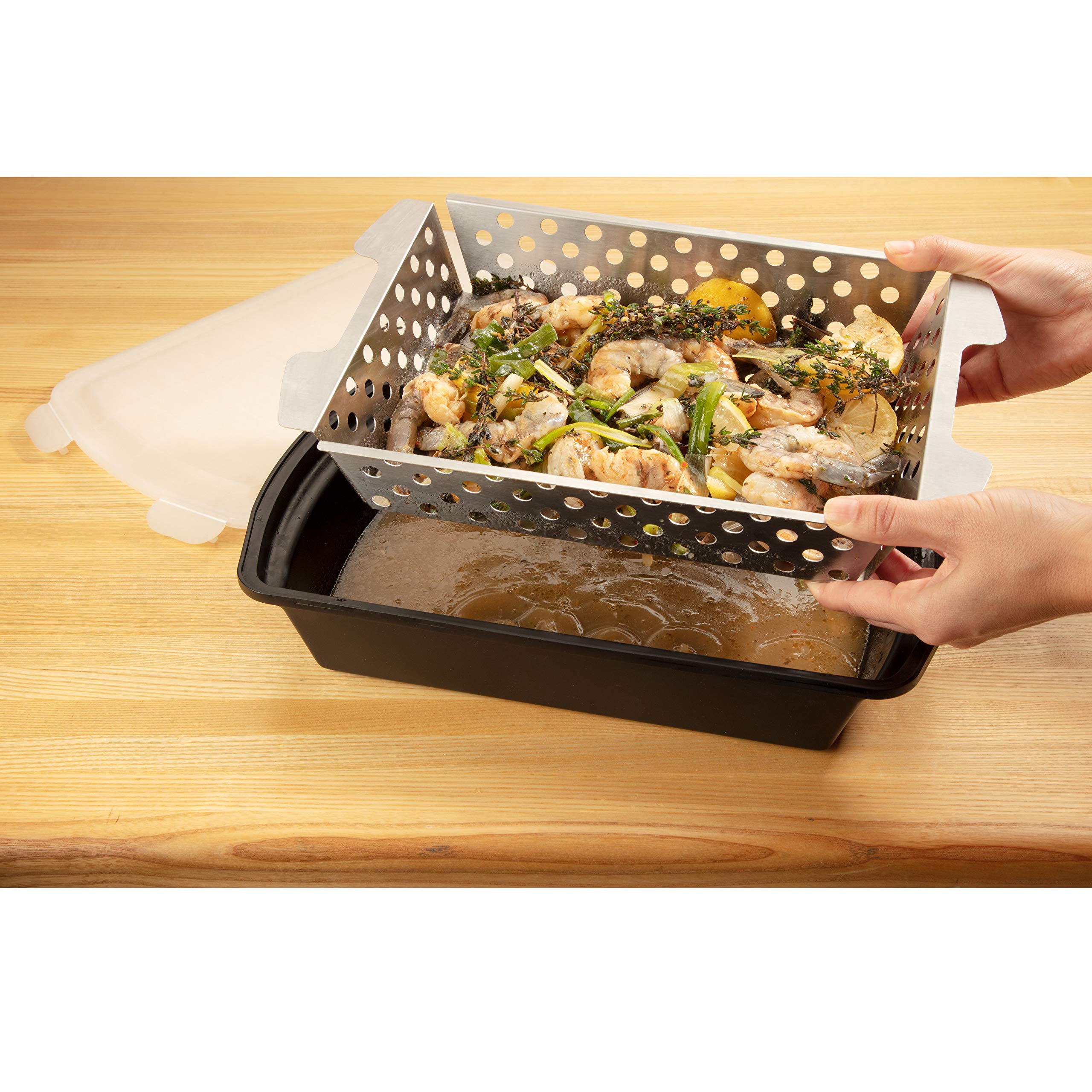 Cuisinart CMT-200 BPA-free tray and lid