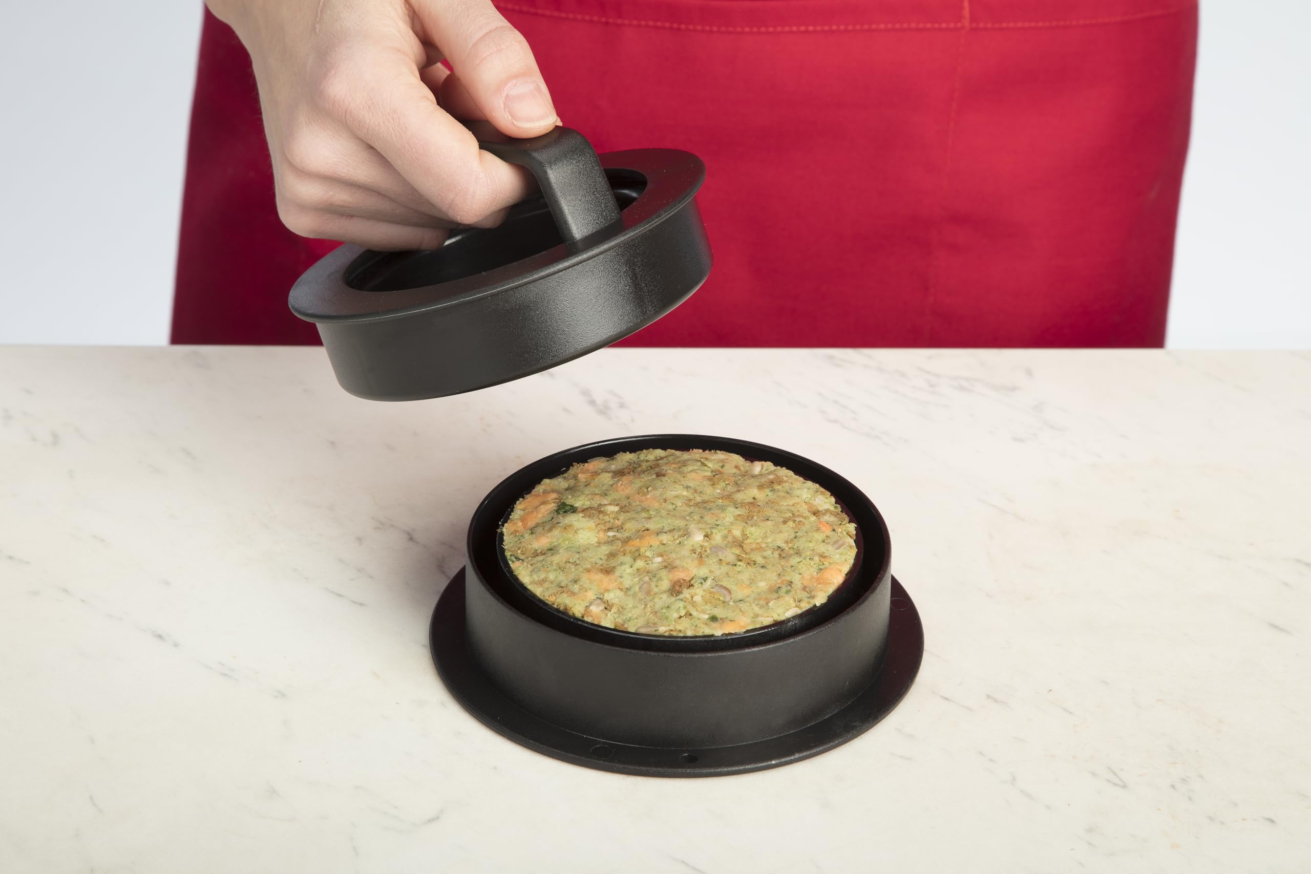 Cuisinart CSBP-200 non-stick coating for easy patty release and cleanup.