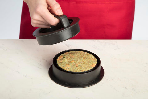 Cuisinart CSBP-200 non-stick coating for easy patty release and cleanup.
