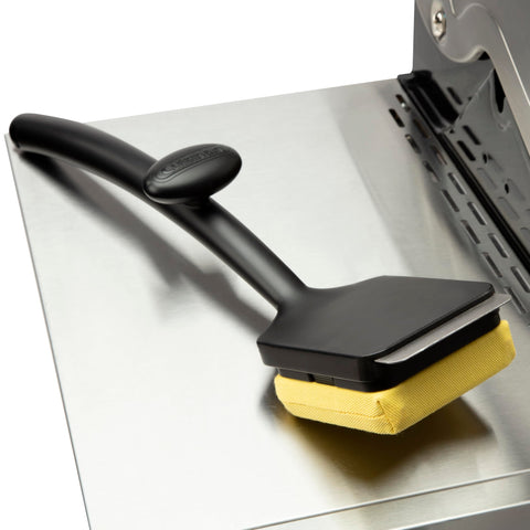 Cuisinart Grill Renew dishwasher-safe head for easy maintenance