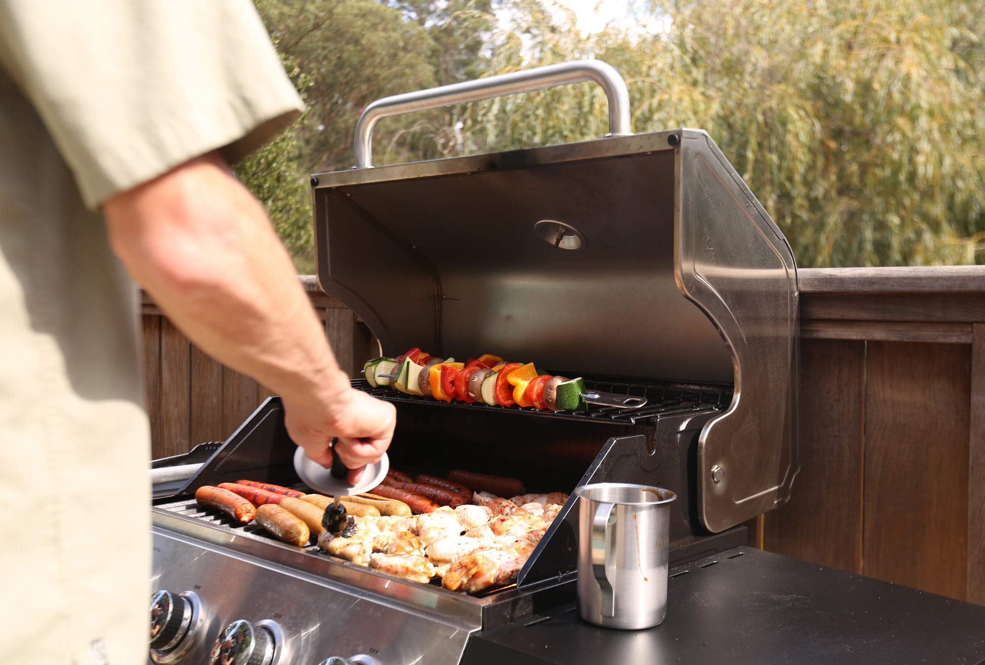 Cuisinart removable silicone brush head aids even sauce distribution