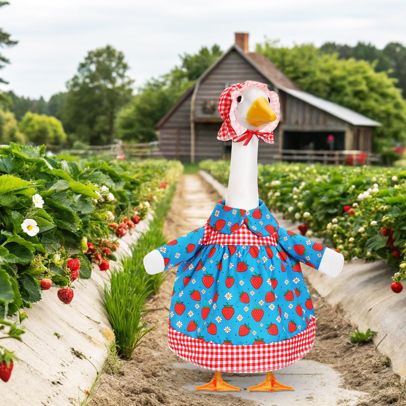 Cutecrop on-statue display shows a charming garden focal point.