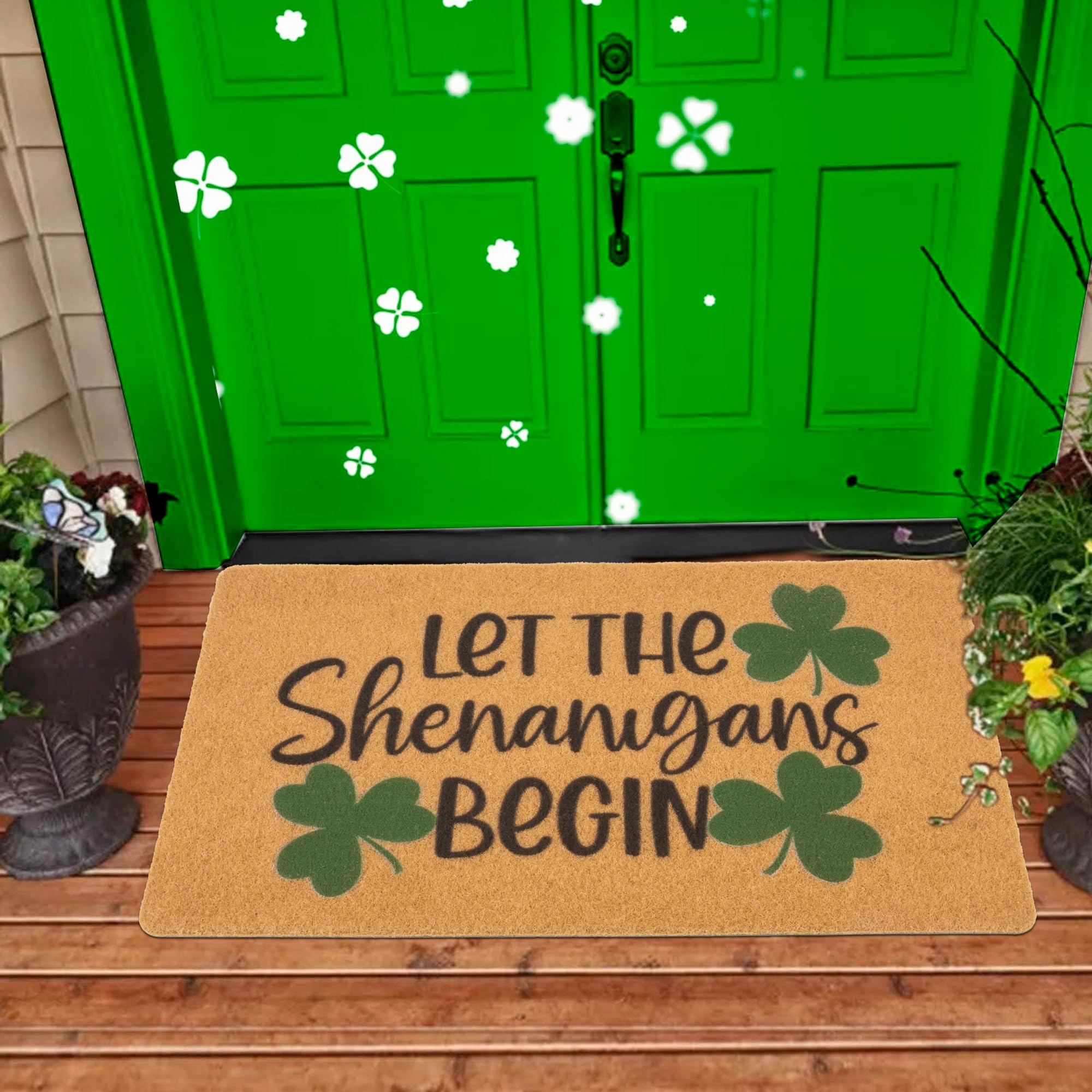 CXQRR green clover design adds seasonal curb appeal