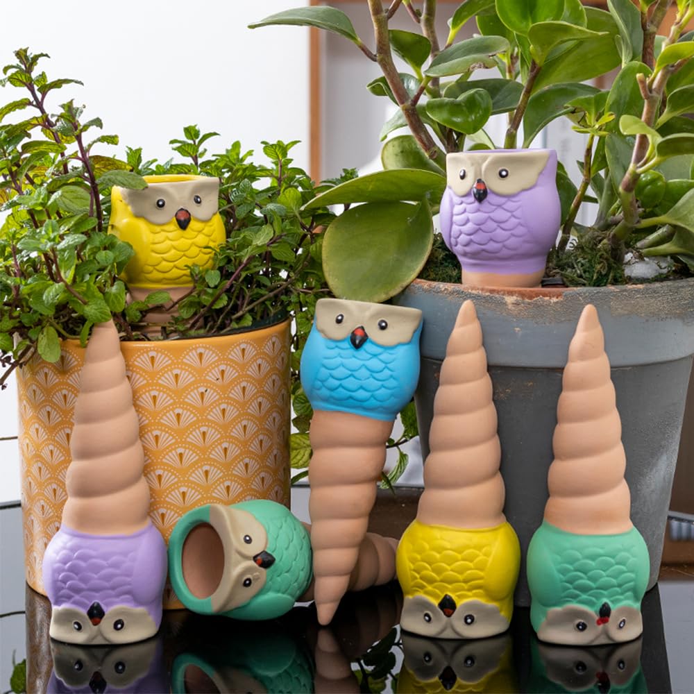 CZWL&HG Packaged owl spikes adding charm to planters