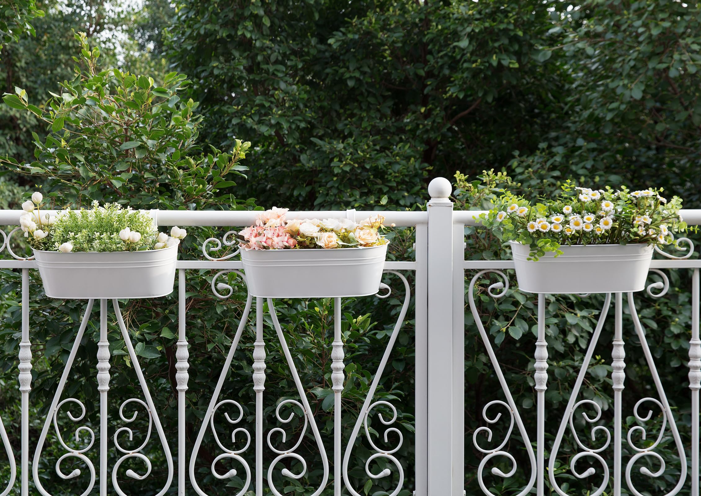 Dahey detachable hooks for hanging planter setup