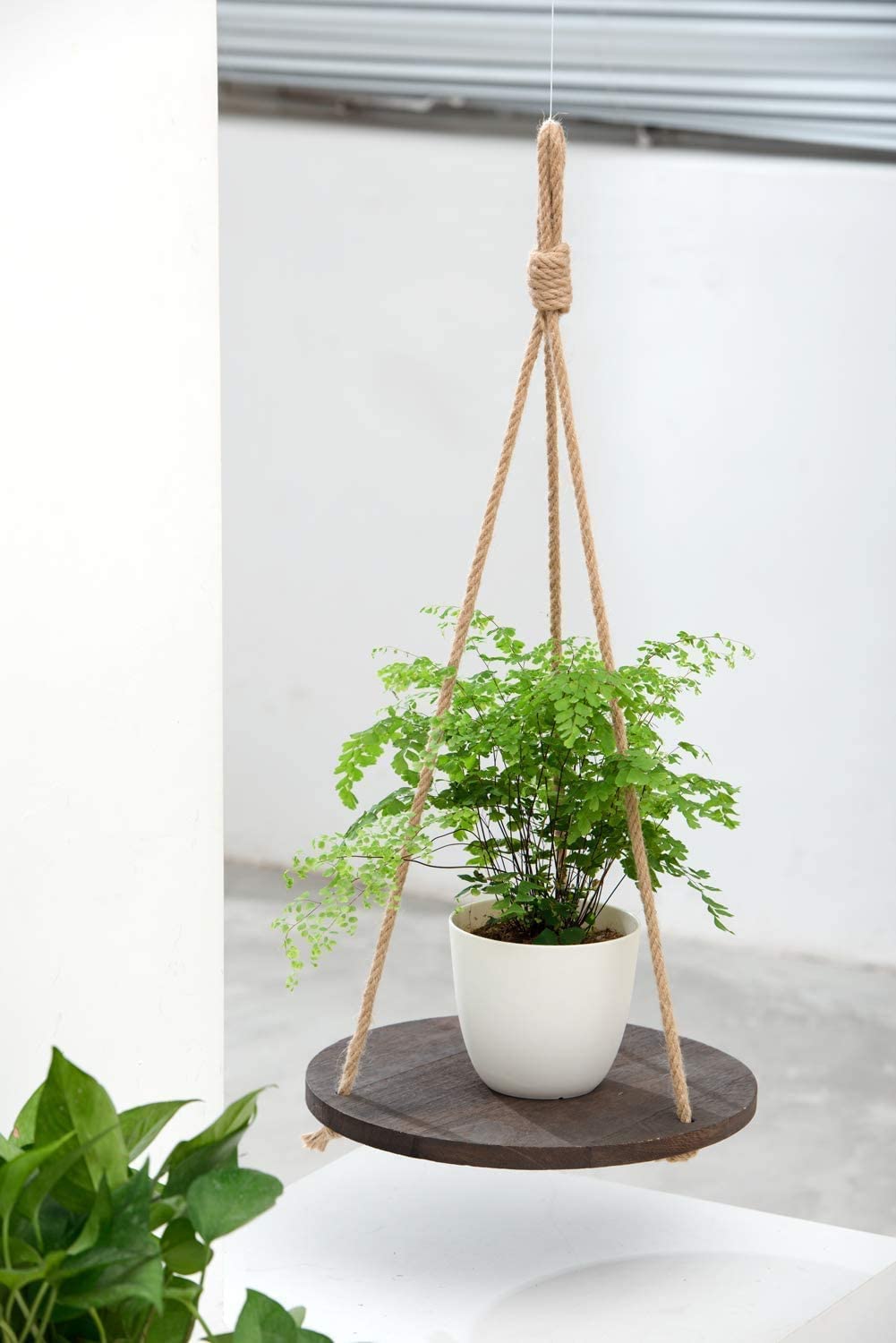 Dahey natural paulownia wood and jute rope offer sturdy indoor or outdoor use