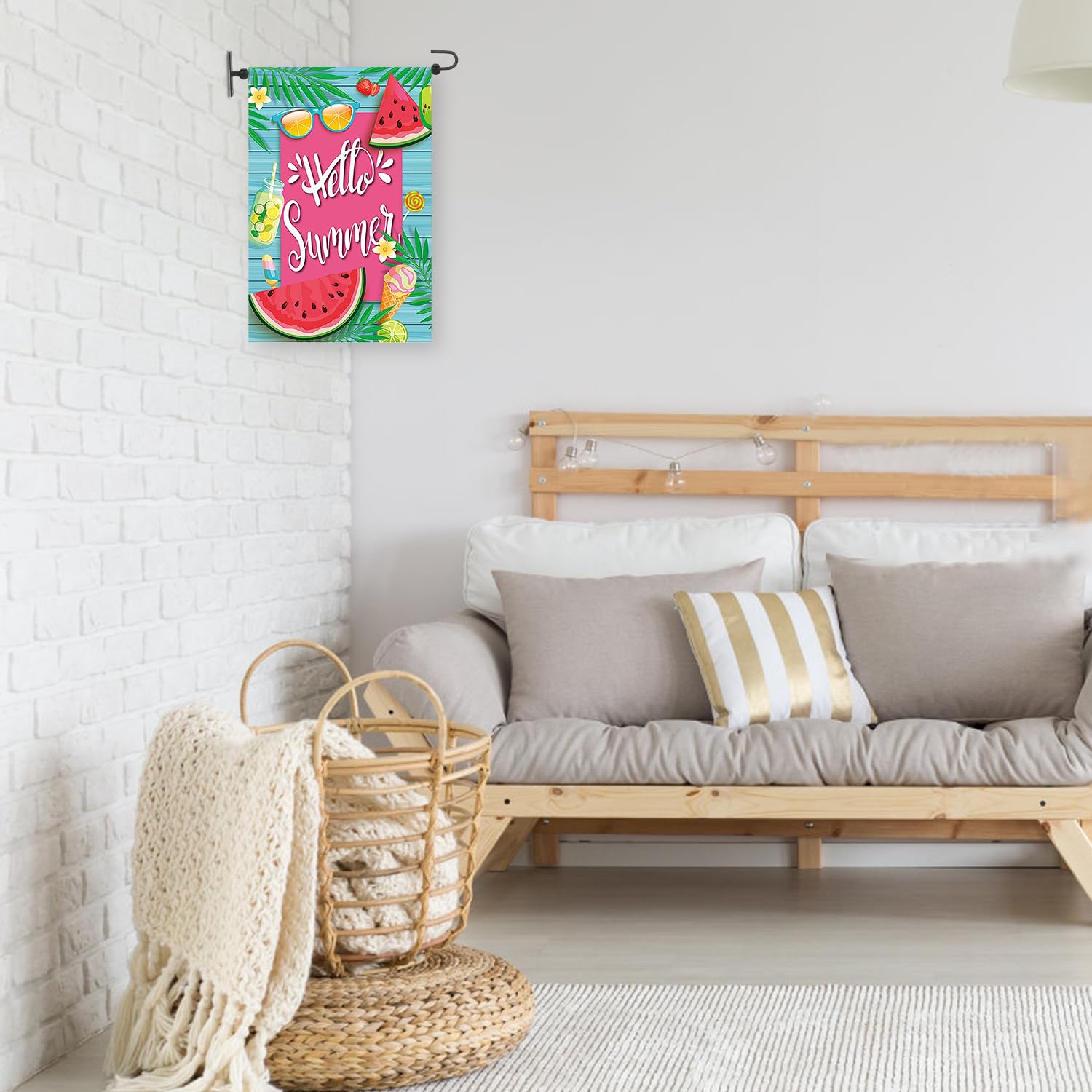 Damukoo outdoor flag holder easy mount enables quick seasonal updates.