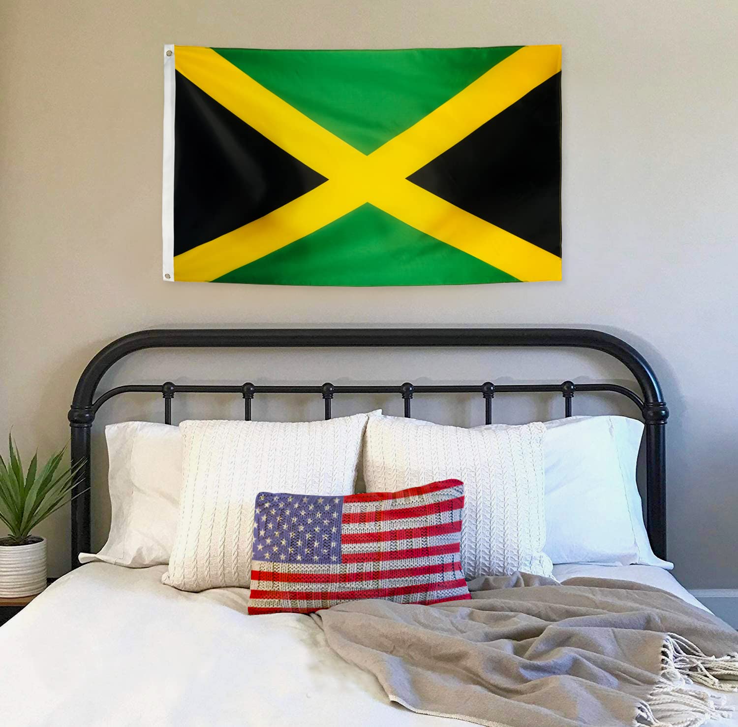 DANF Jamaica flag party-decoration; ideal for celebrations and patriotic decor.