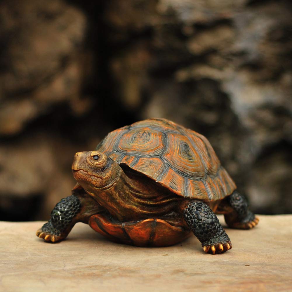 Danmu tortoise lawn art offers stable placement in light winds