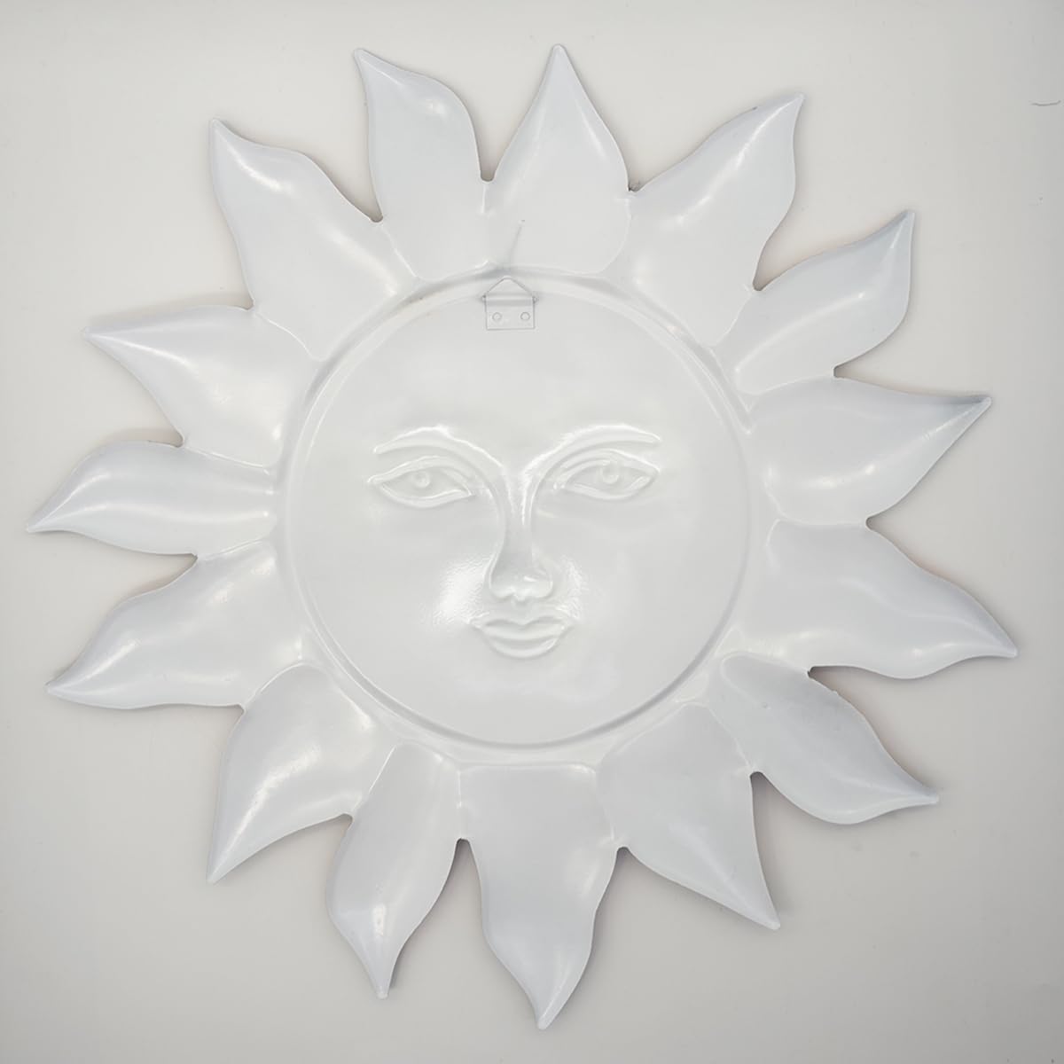 Daogtc sun decoration makes a thoughtful gift for mom or friend.