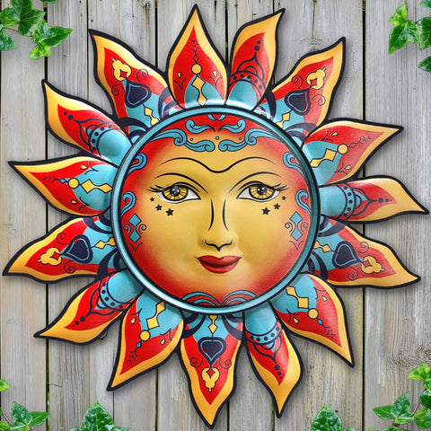 Daogtc Sun Wall Decor face highlights a warm, inviting centerpiece for interiors.