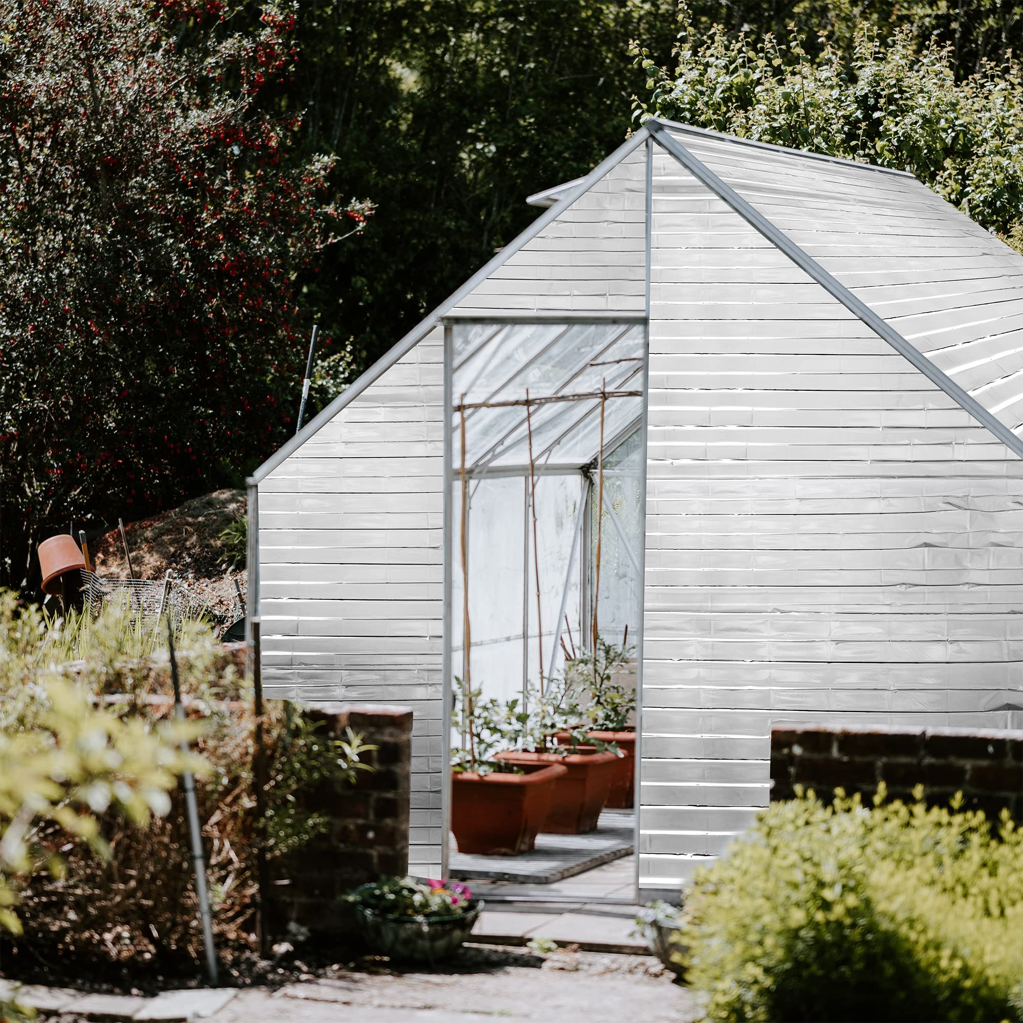 Daomong versatile metalized film suits tents, camping, and garden setups