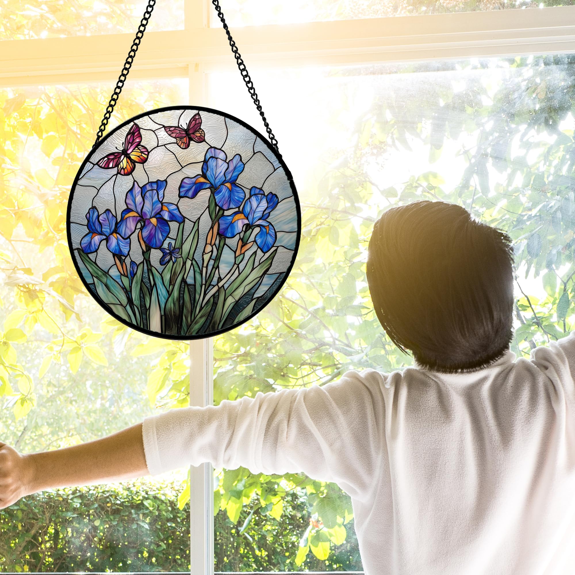 DASTOLL diamond glass suncatcher adds sparkling color with natural daylight