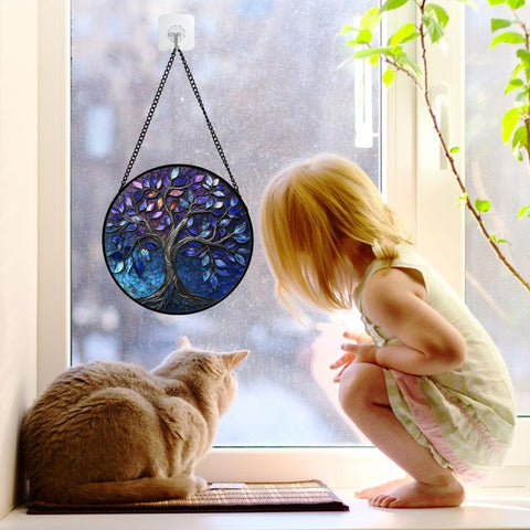 Close-up of DASTOLL suncatcher chain hanging for easy display.