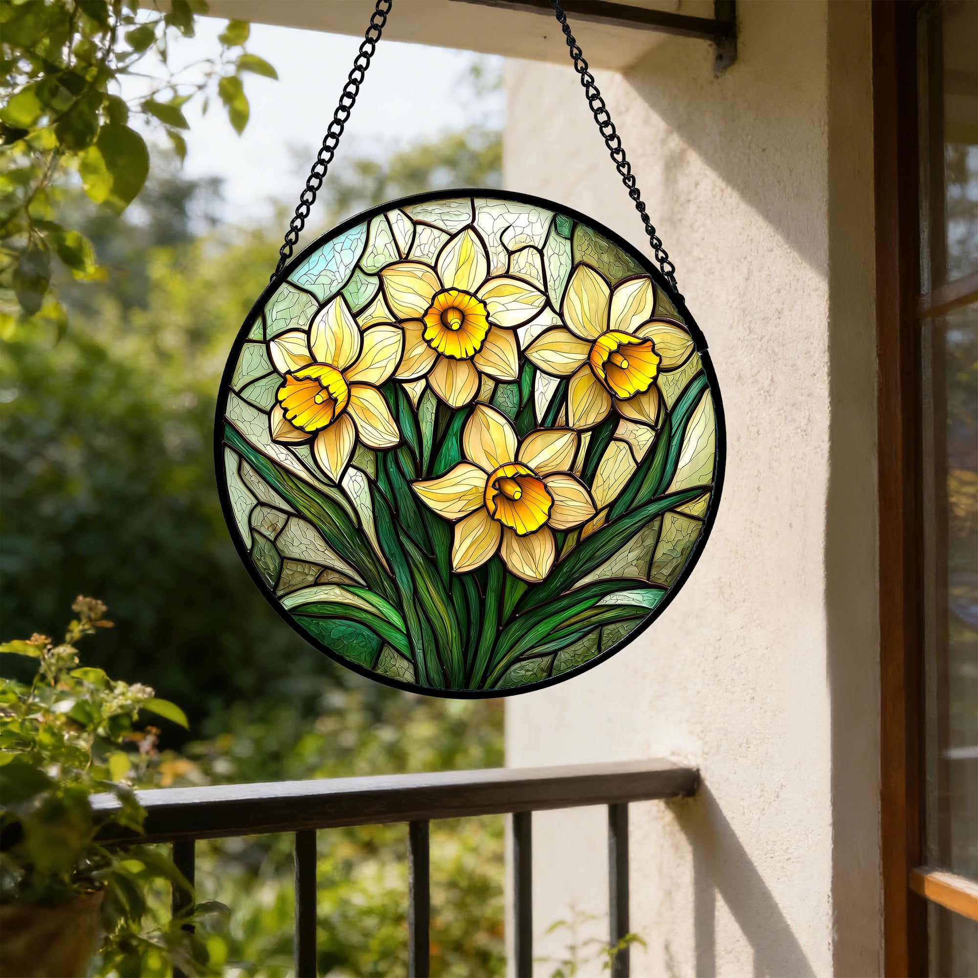 DASTOLL sun catcher chain enables simple hanging on multiple surfaces.