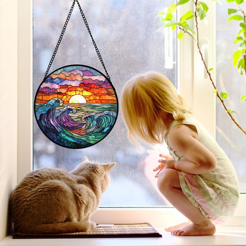 Sunlight reveals a full spectrum from the DASTOLL suncatcher.