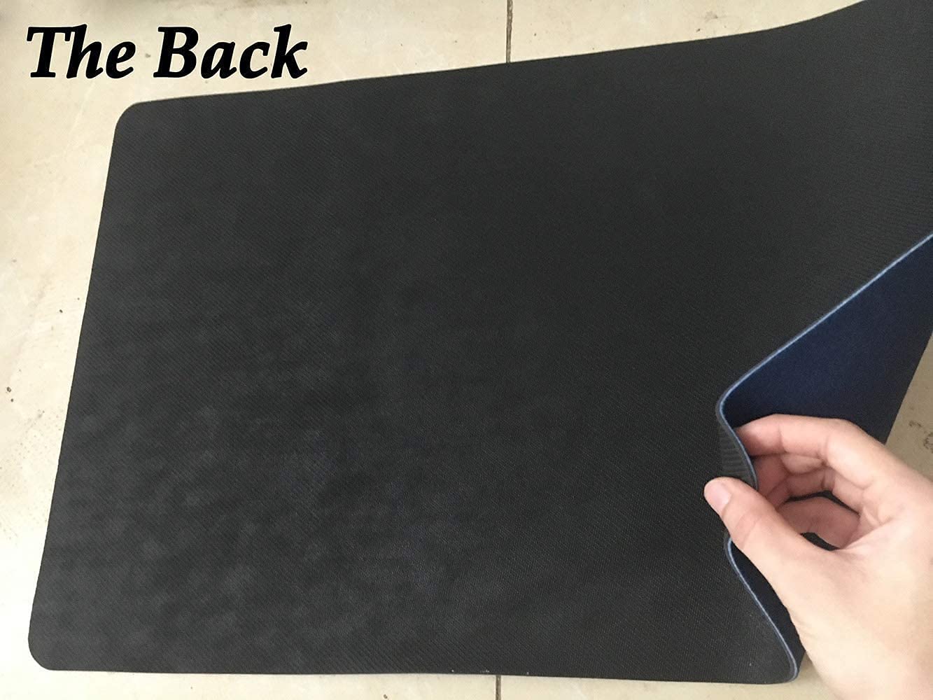 DAYLIPILLOW high-traffic entry mat designed for busy homes and commercial spaces.