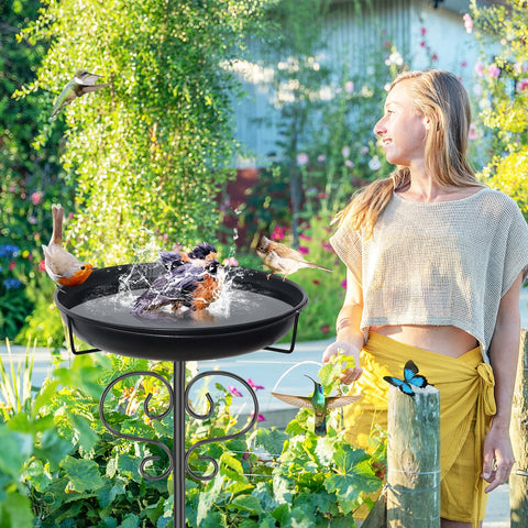 DAYSUP weatherproof finish resists rust for year-round use.