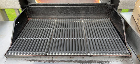 DcYourHome commercial-series plates enhance backyard grilling sessions.