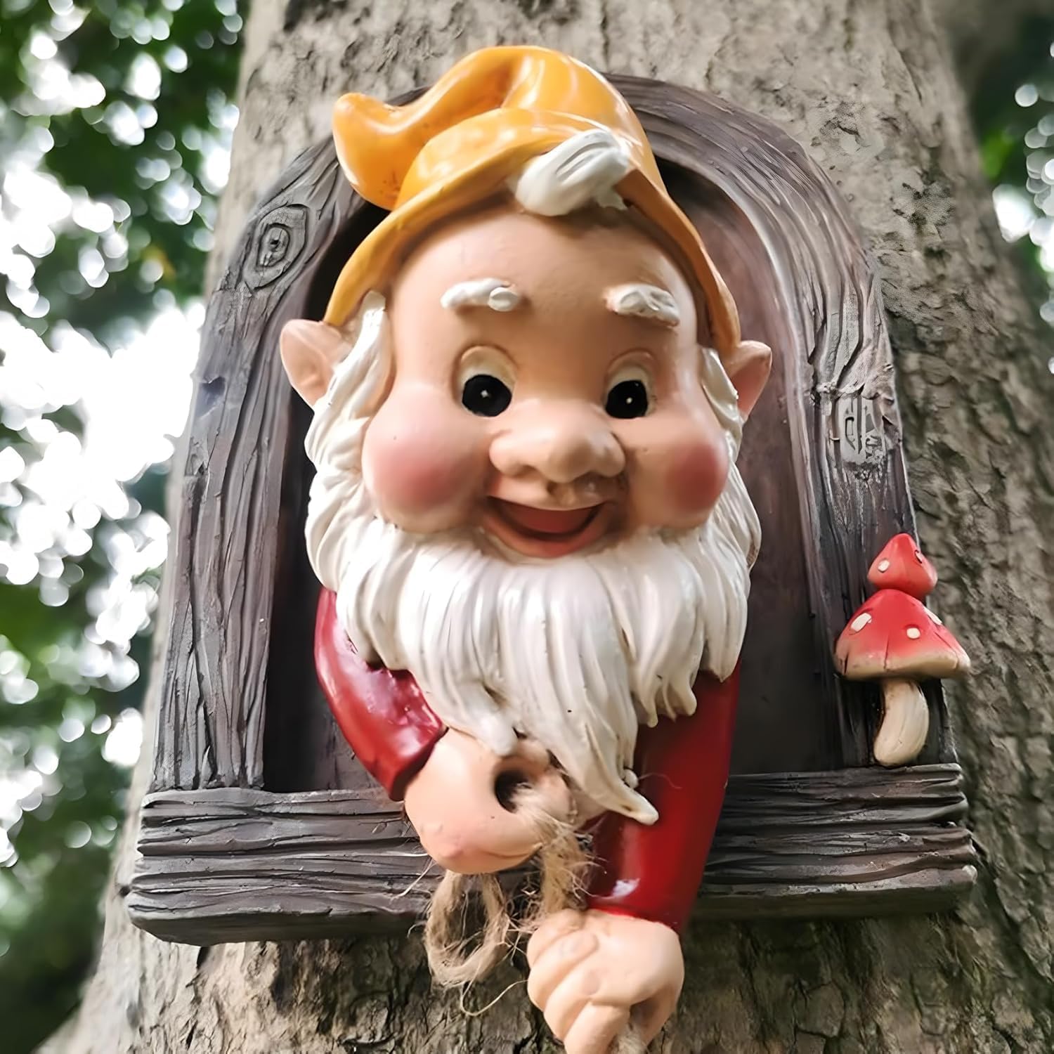 DDLUZQual outdoor garden gnome statue in resin withstands weather and endures color