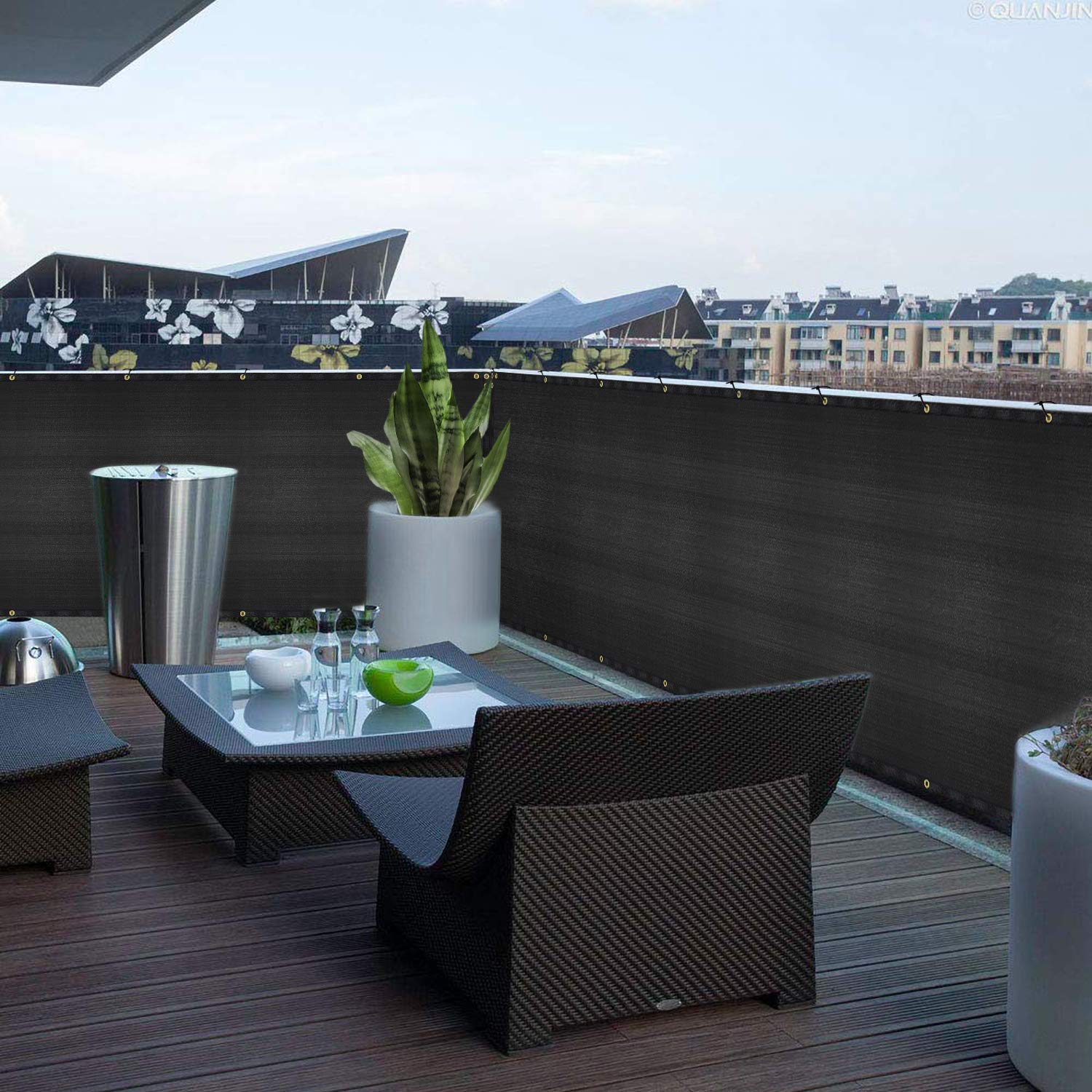 Close-up of DearHouse weather-resistant mesh, ideal for outdoor privacy.