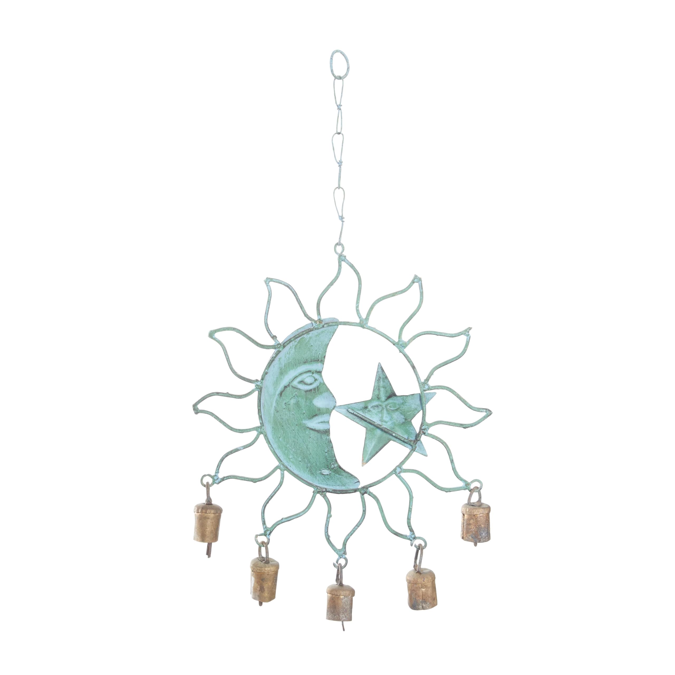 Deco 79 star face detail enhances whimsical celestial motif.