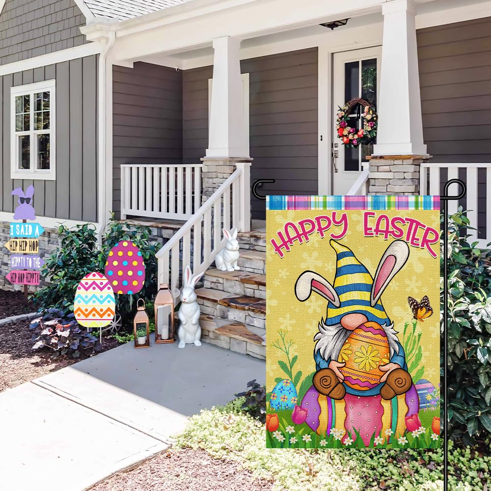 Decorhua weather-resistant garden flag for porch or deck display.