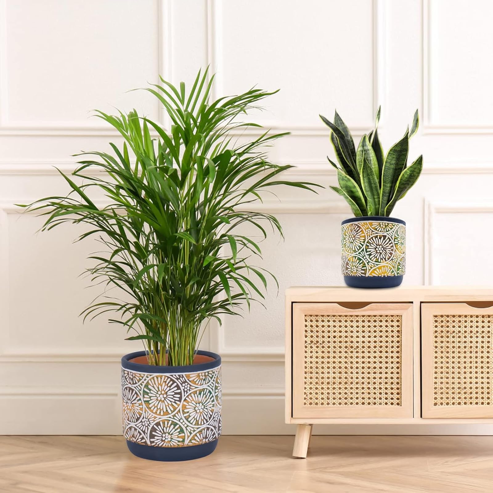 Gift ready DeeCoo pots come in a sturdy box for special occasions.