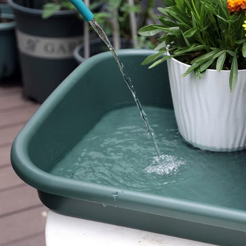 Defemim Garden Tidy Tray helps with watering cleanup and soil handling