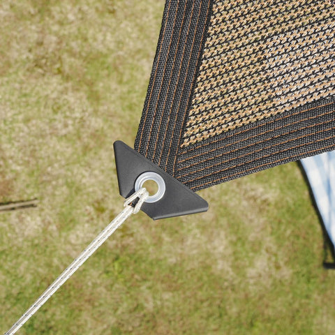 DELLNA reinforced corners and taped edges for long-lasting outdoor use