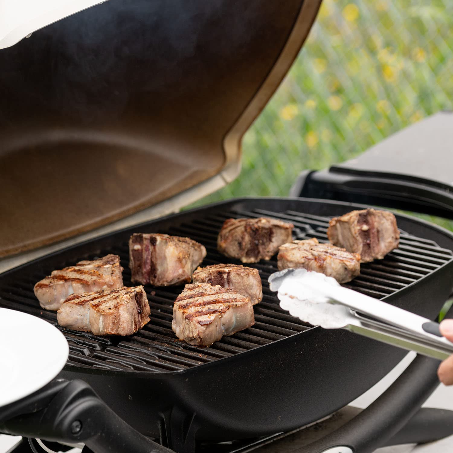 DELSbbq durable heat resistant build withstands repeated grilling sessions
