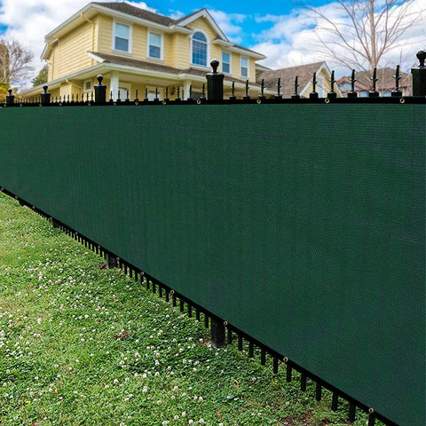 DenForste garden privacy screen close-up highlighting material and color.