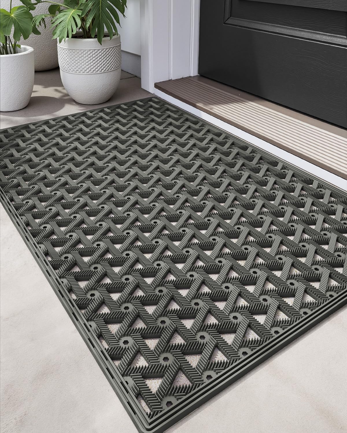 DEXI front door mat in grey with rubber backing for durable outdoor use