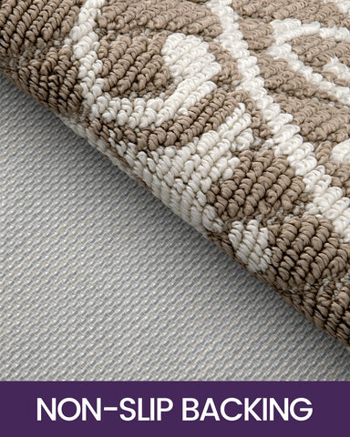 DEXI brown welcome mat adds warmth while trapping dirt.