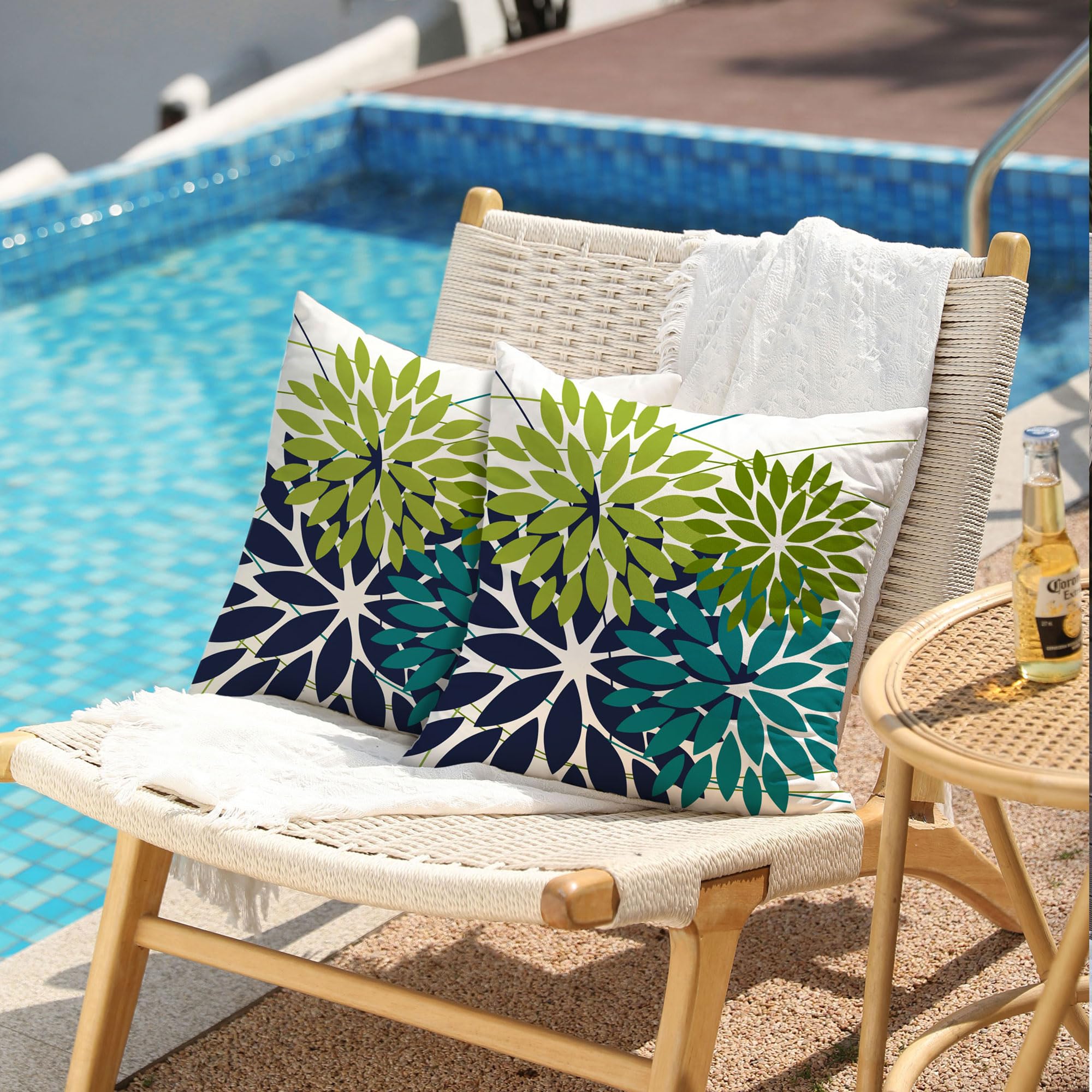 DFXSZ outdoor pillow covers 18x18 light green flower pattern close up shows versatility