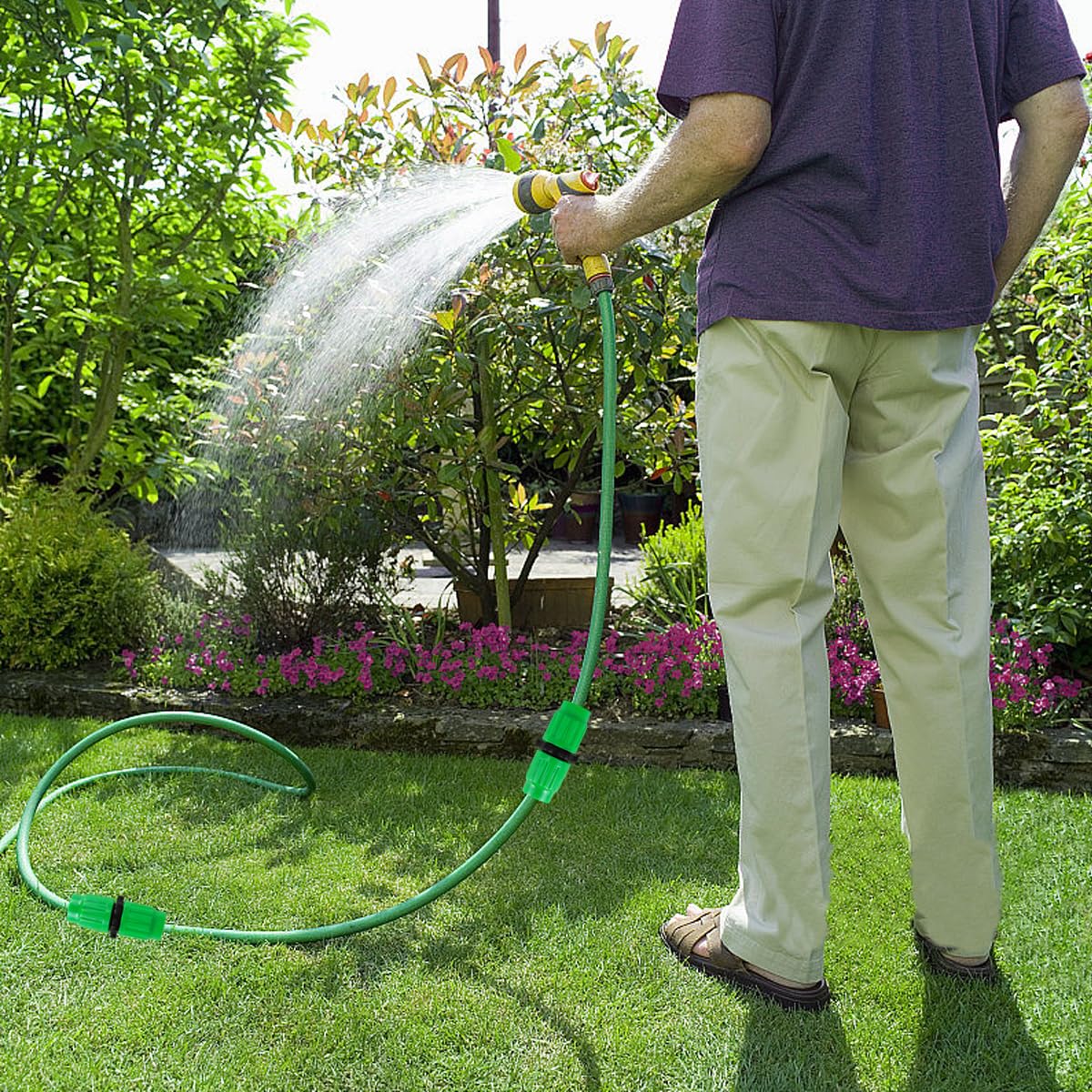 Dhieong setup shows an outdoor watering arrangement using the repair kit.