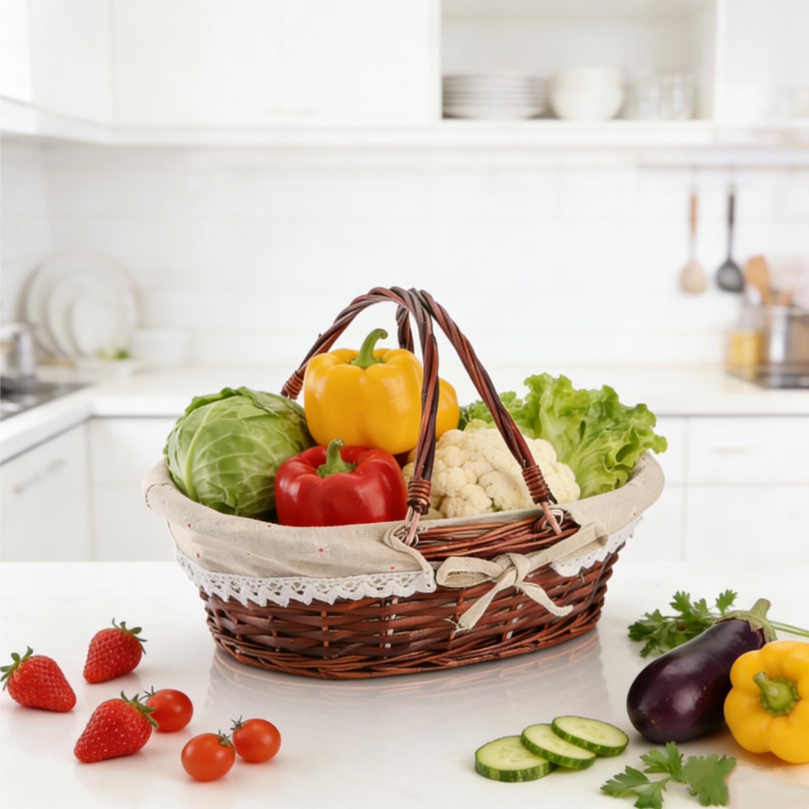 Dicunoy basket ideal for fruit, jams, or gifts at gatherings.